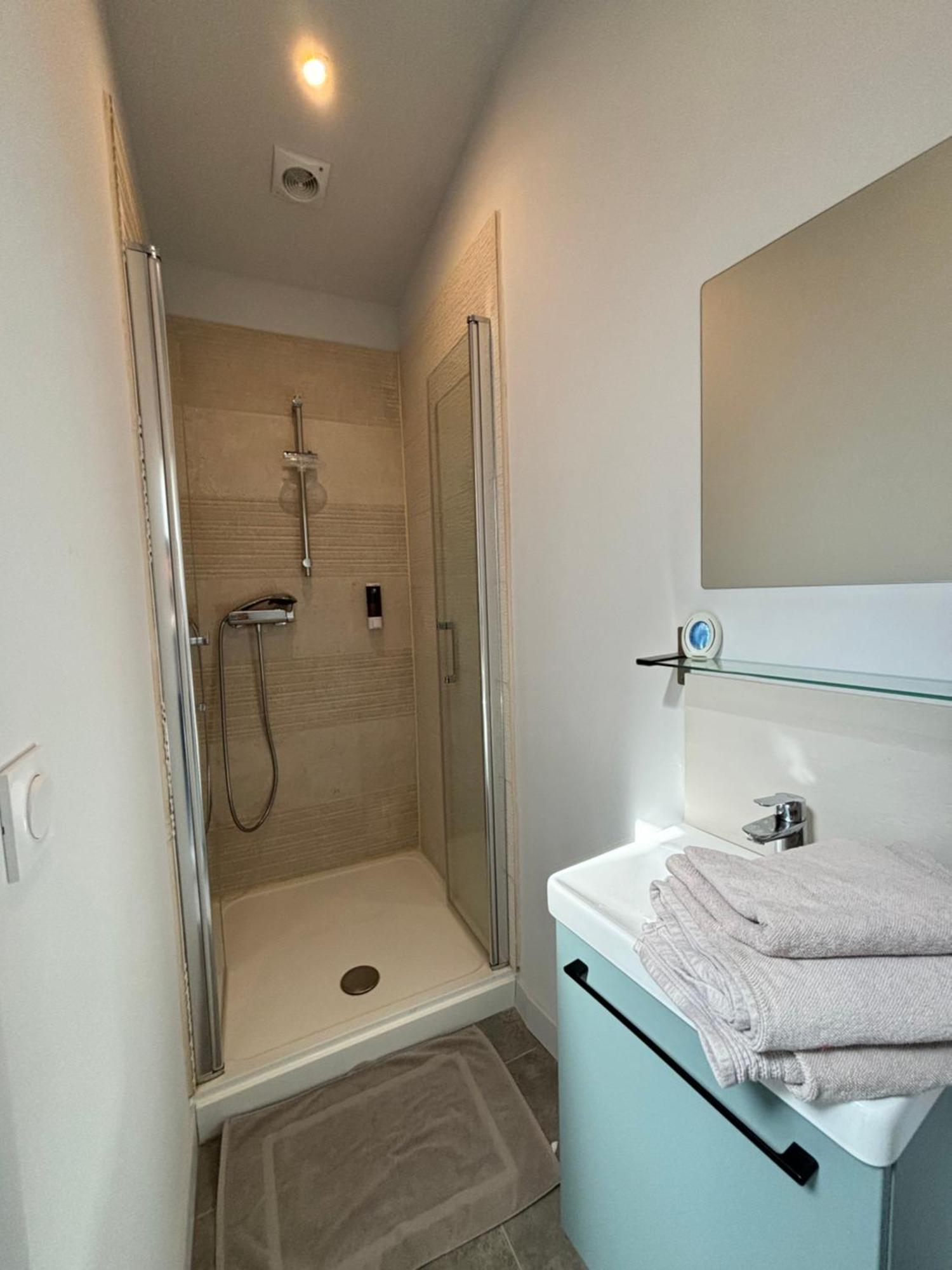 Chez Oma I 1 Appartement Independant Opi I 3 Chambres Privatives Avec Salle D Eau Et Salon Commun Cuisine Commune Wc Commun Patio Commun Avignon Exterior foto
